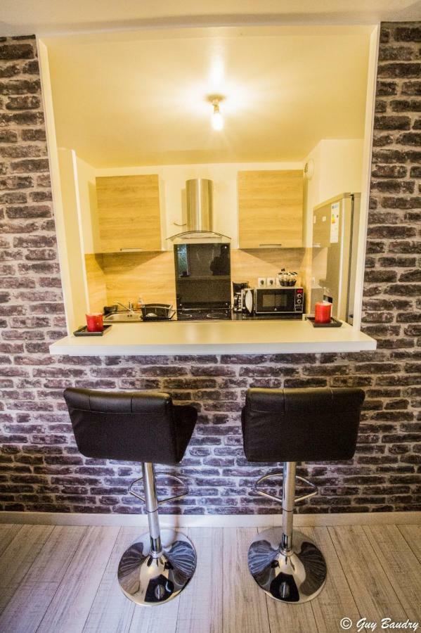 Chic Apart With Bar In Paris Appartement Saint-Denis  Buitenkant foto